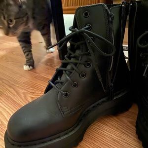 BrandNew Vegan Leather V Jason II Mono Dr. Martens